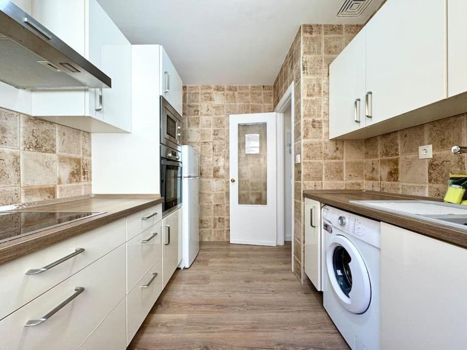 Spacious 3Bd Central Malaga With 2Bh & Ac Bagian luar foto